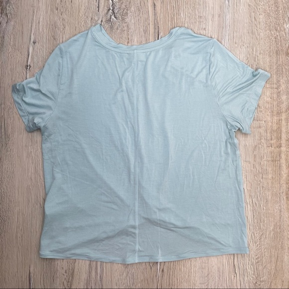 Zella Blue Short Sleeve Twist Front Top Sz Large - Picture 10 of 13